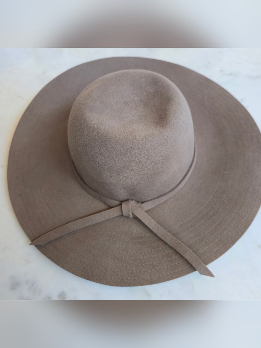 100% Wool Hat In Taupe O/S - Picture 1 of 10